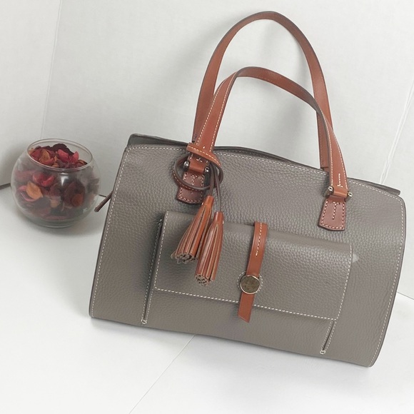 💥 Dooney & Bourke Shoulder Bag 💥 - Picture 2 of 11